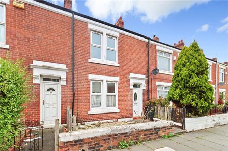 2 bedroom Mid Terrace House for sale