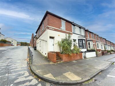 3 bedroom  Flat for sale