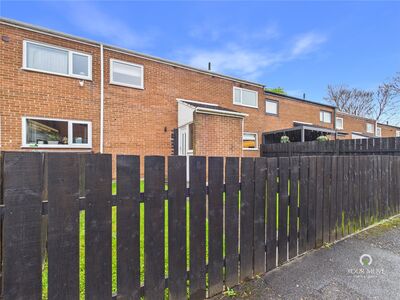 3 bedroom Mid Terrace House for sale
