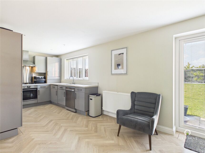 Kitchen / Diner