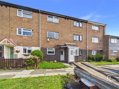 3 bedroom Mid Terrace House for sale