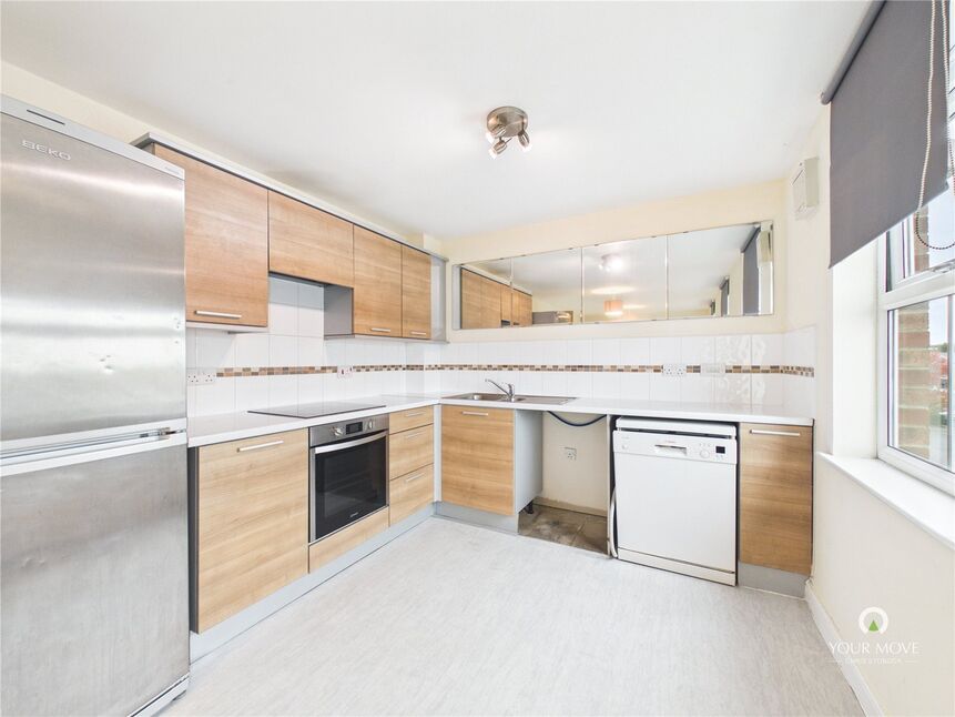 Kitchen / Lounge