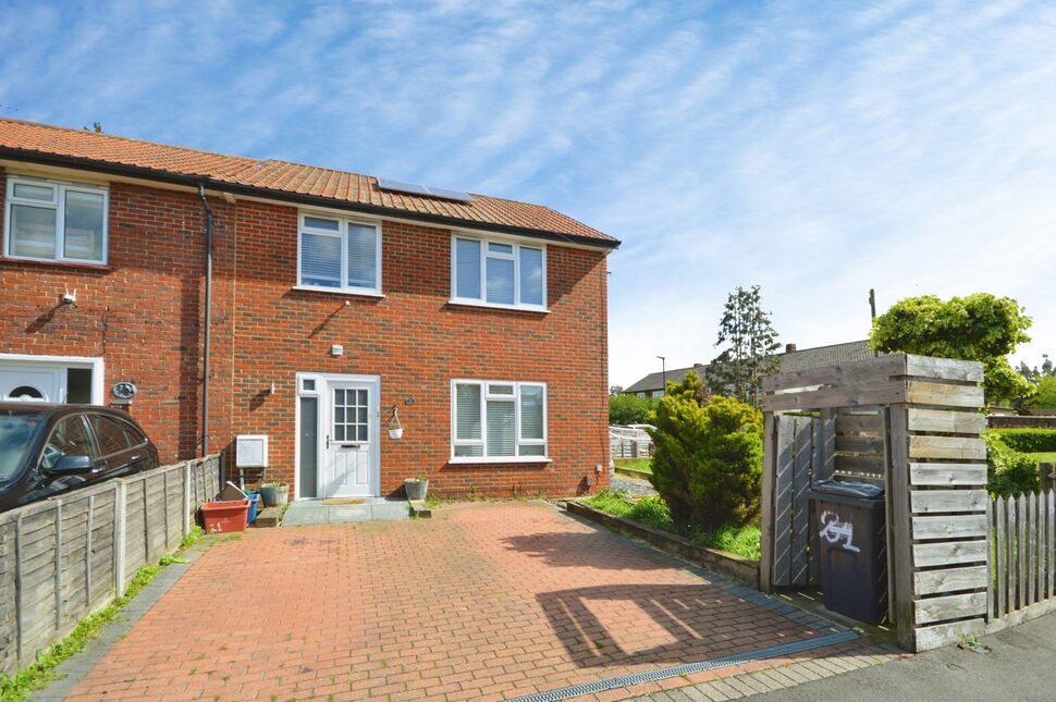 Main image of 2 bedroom End Terrace House to rent, Fountains Avenue, Feltham, Middlesex, TW13