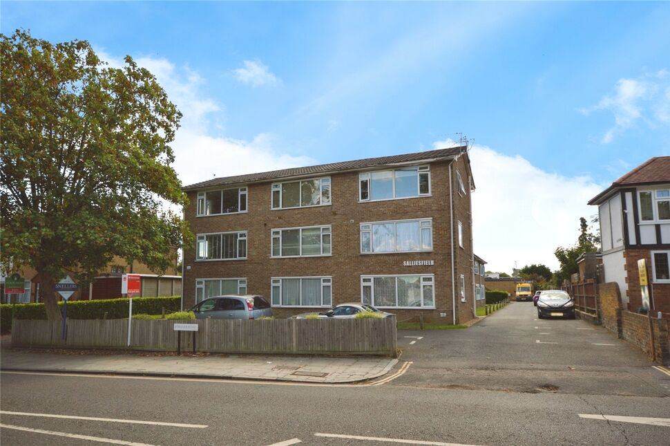 Main image of Flat for sale, Kneller Road, Whitton, Twickenham, TW2