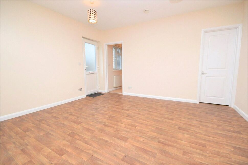 Main image of 1 bedroom Flat to rent, High Street, Whitton, Twickenham, TW2
