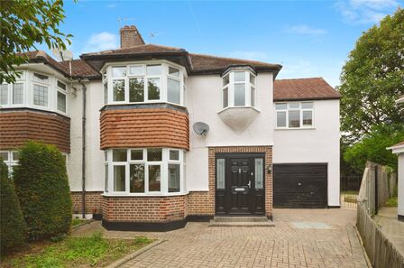 5 bedroom Semi Detached House for sale