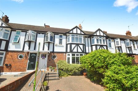 3 bedroom Mid Terrace House for sale