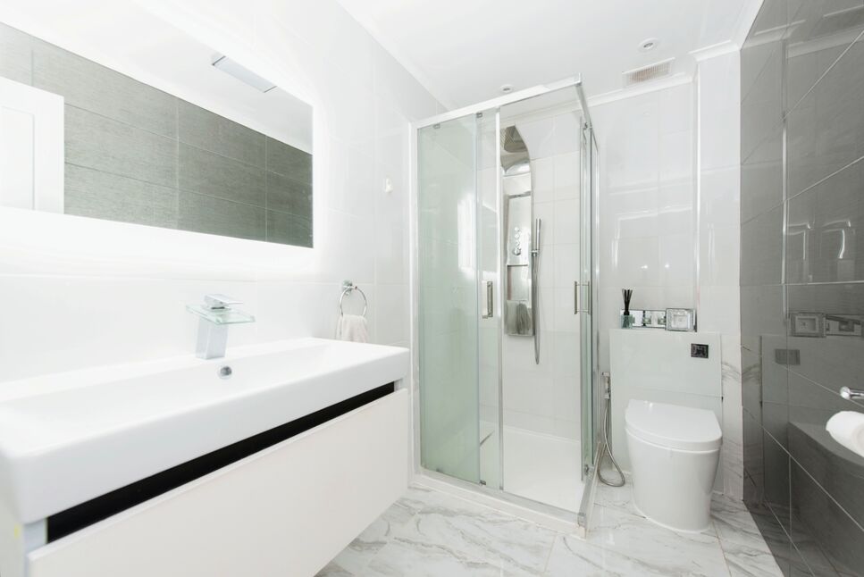 Shower Room WC