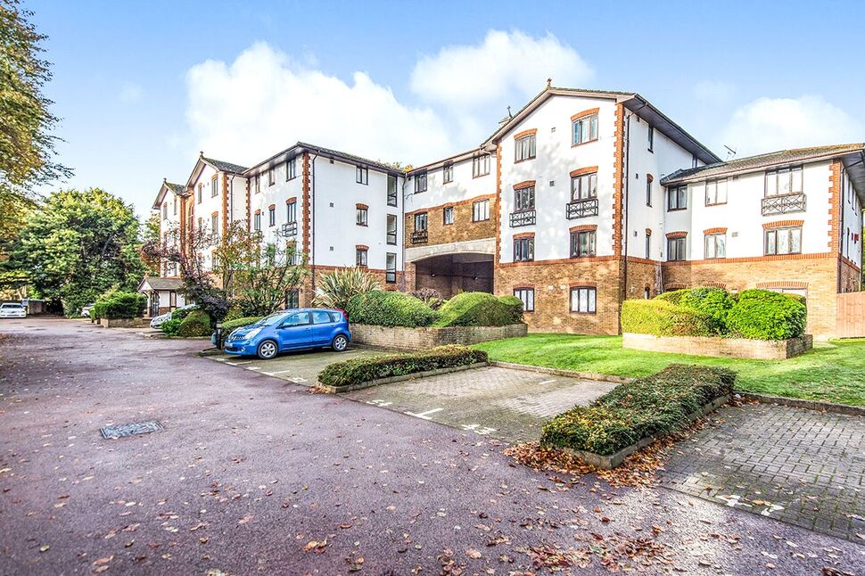 Main image of 1 bedroom Flat for sale, Lampton Road, Hounslow, TW3