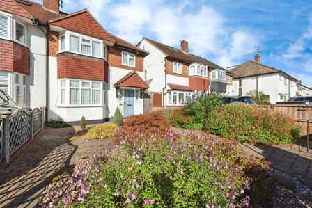 Ashley Drive, 3 bedroom Semi Detached House for sale, £630,000