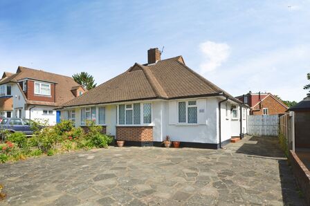 2 bedroom Semi Detached Bungalow for sale