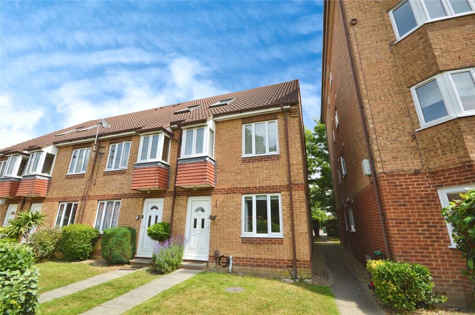 Main image of 1 bedroom Flat to rent, Varsity Drive, Twickenham, TW1