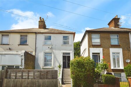 2 bedroom  Flat for sale