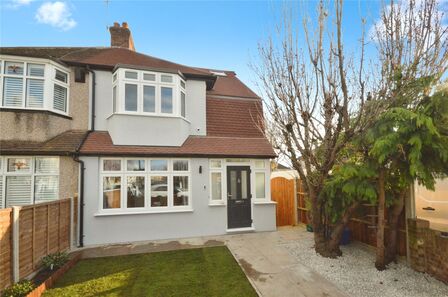 Park Avenue, 1 bedroom  Room to rent, £1,175 pcm