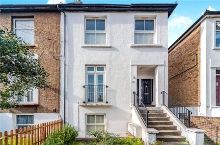 1 bedroom Flat for sale