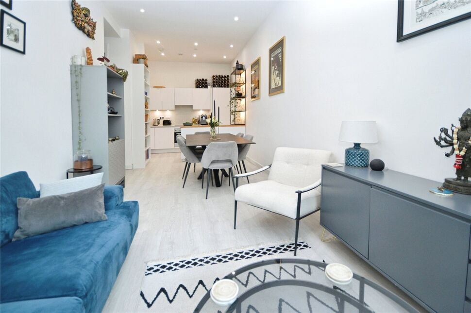 Living Room / Kitchen