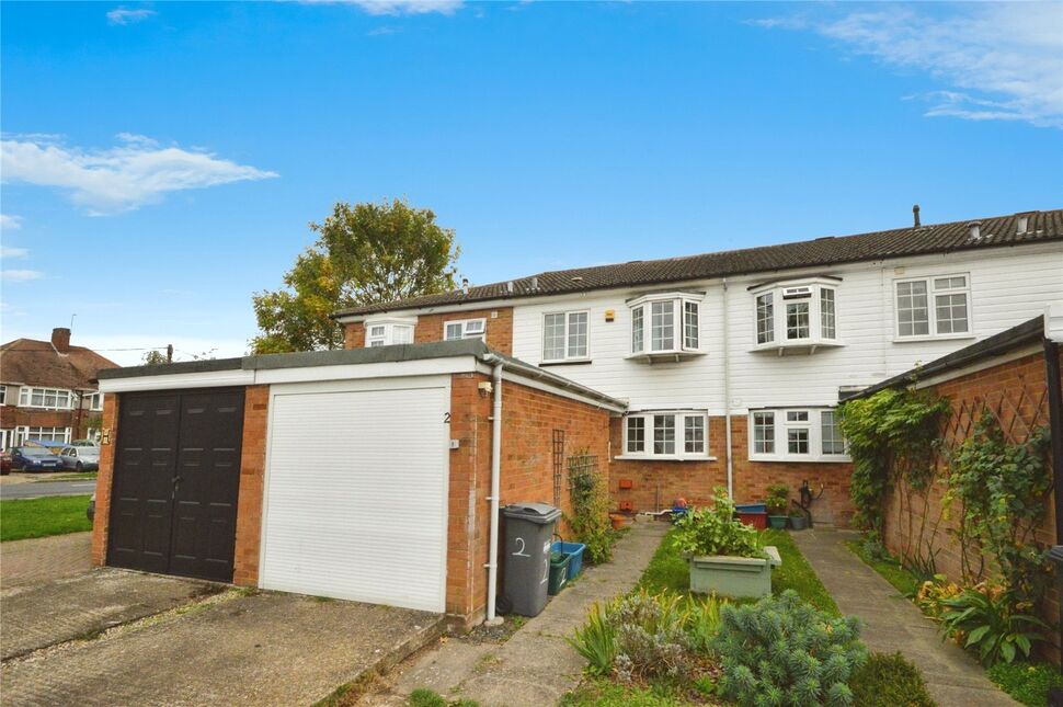 Main image of 3 bedroom Mid Terrace House for sale, Consort Mews, Isleworth, TW7