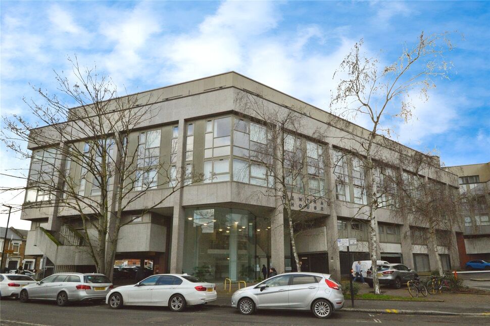 Main image of 1 bedroom Flat for sale, Tryon Apartments, Balfour Road, Hounslow, TW3