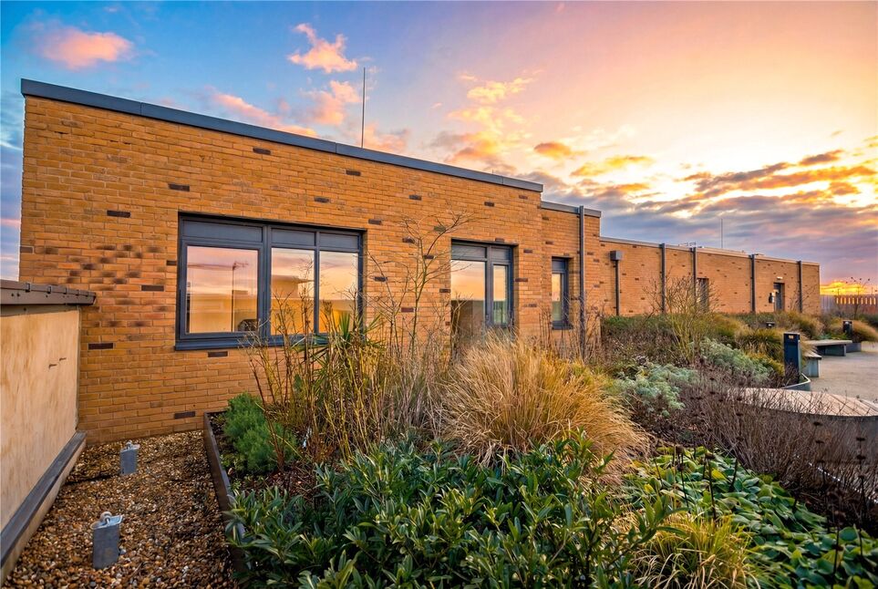 Main image of 3 bedroom Flat for sale, Croxby House, 34 Prince Regent Road, Hounslow, TW3