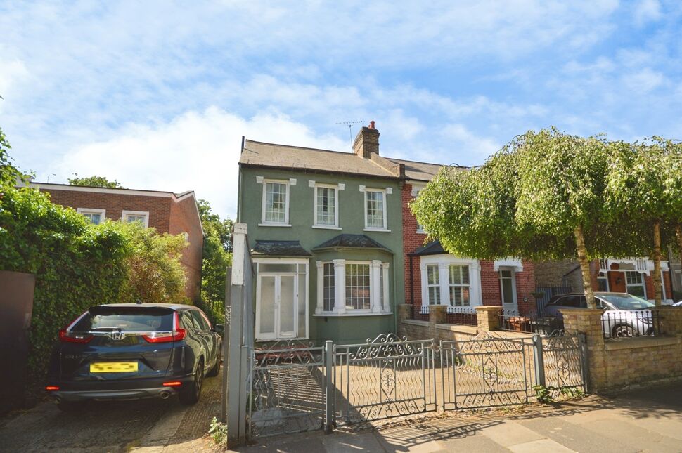 Main image of 3 bedroom Semi Detached House for sale, London Road, Isleworth, TW7
