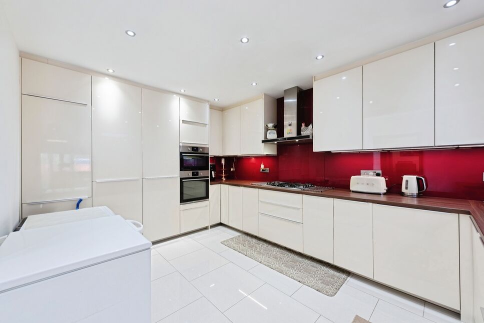 Kitchen / Living Room