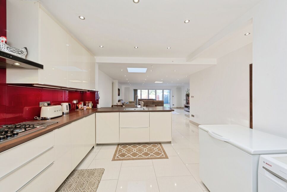 Kitchen / Living Room