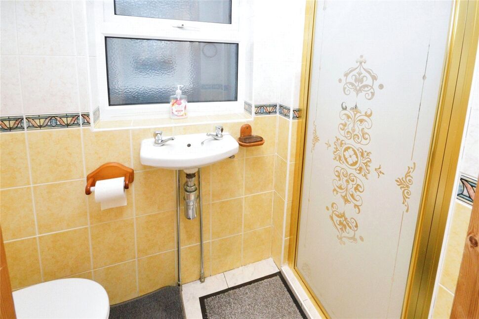 Shower Room WC