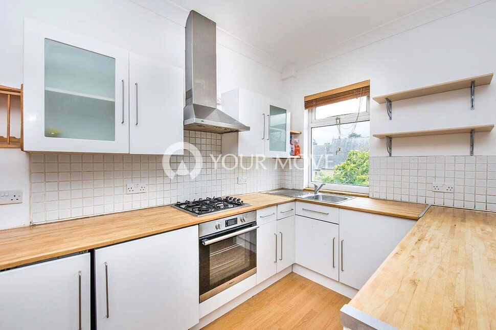 Kitchen / Living Area