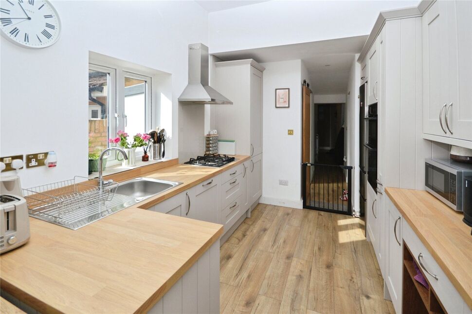 Kitchen / Living Room