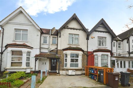 Maswell Park Crescent, 2 bedroom Flat for sale, &pound;375,000