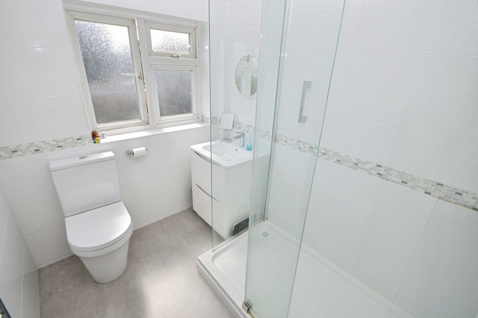 Shower Room WC