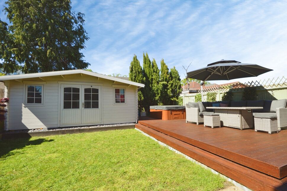 Main image of 1 bedroom Flat for sale, Kimber Place, Whitton, Hounslow, TW4