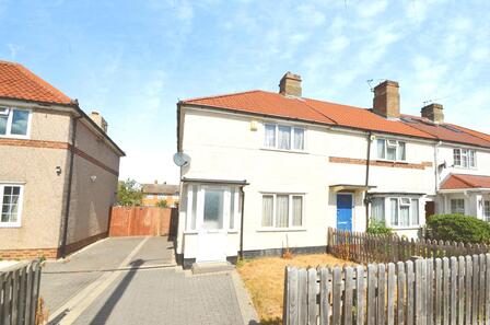 3 bedroom End Terrace House for sale