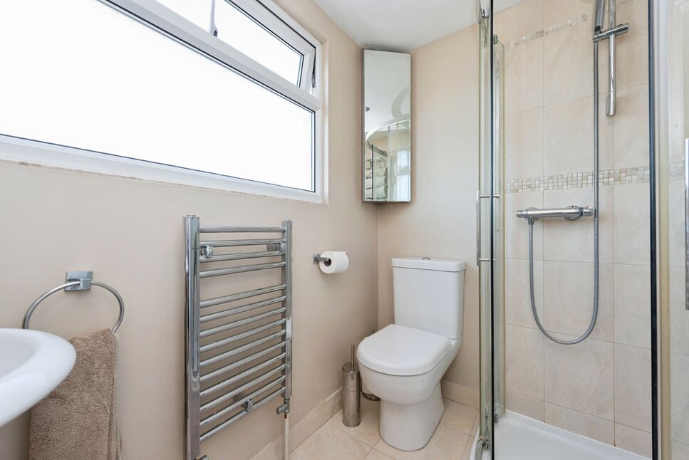 En-Suite Shower