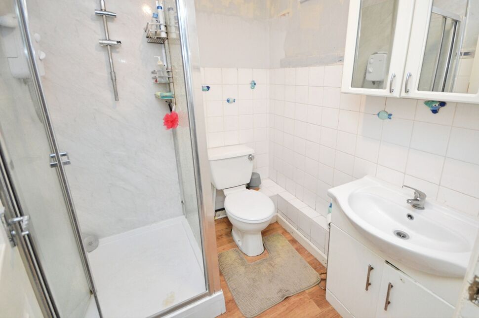 Shower Room WC