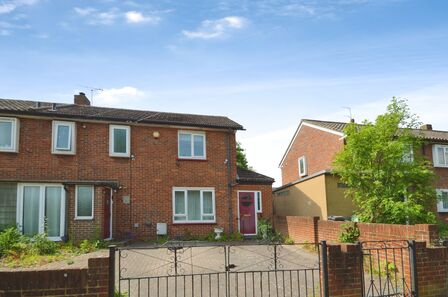 Watermill Way, 4 bedroom Semi Detached House for sale, &pound;550,000