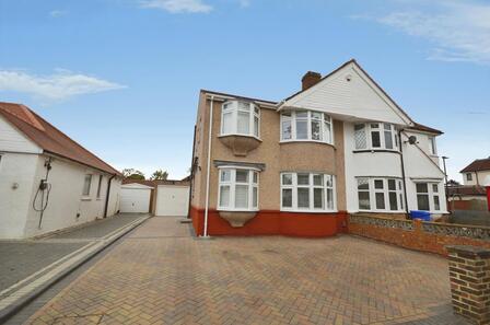 4 bedroom Semi Detached House for sale