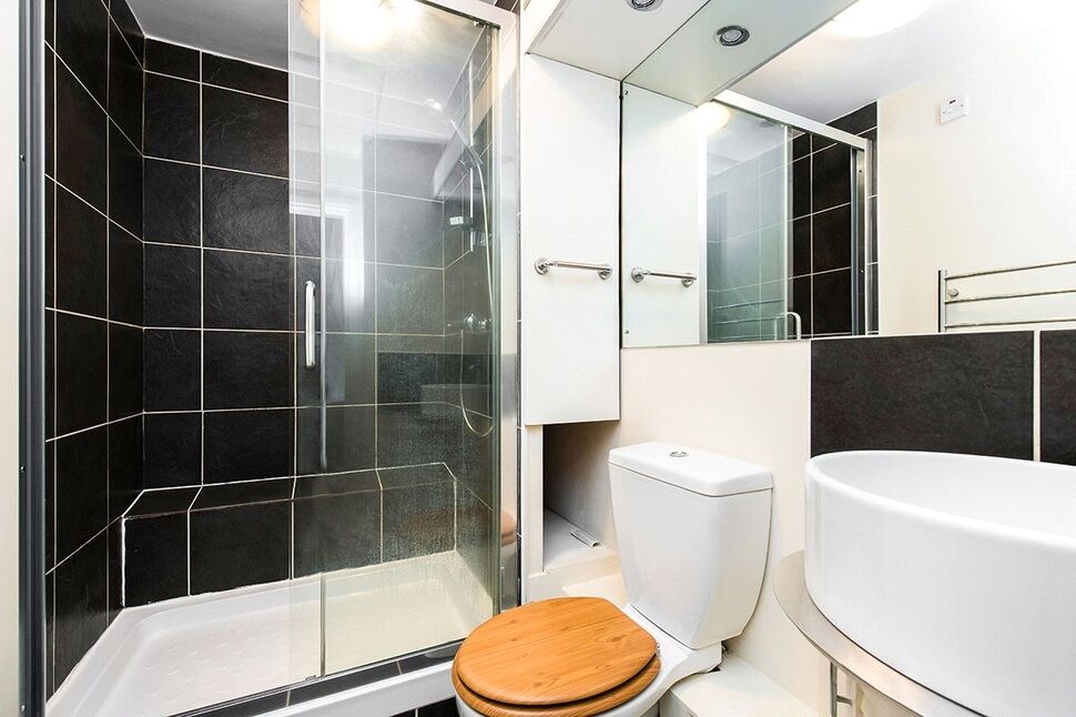 Shower Room WC