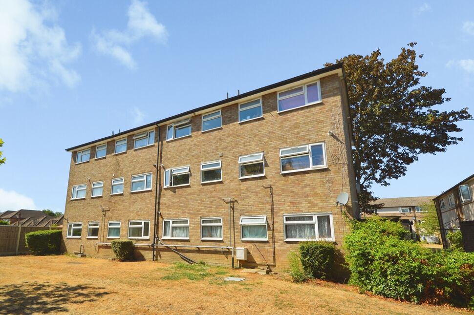 Main image of 2 bedroom Flat for sale, Conway Road, Whitton, Hounslow, TW4