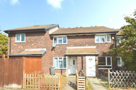 2 bedroom Mid Terrace House for sale