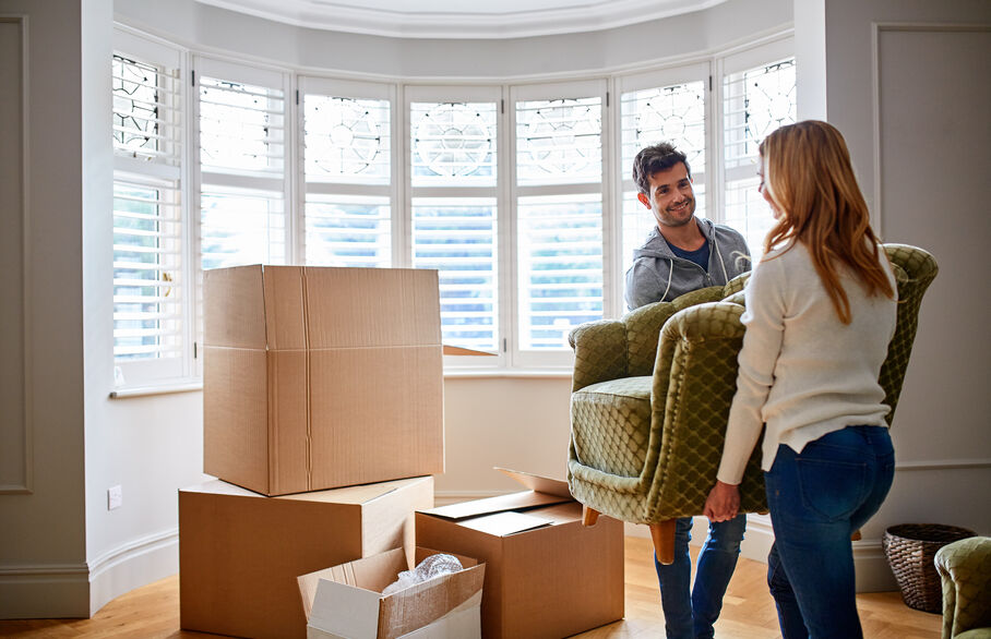 couple moving 