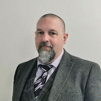 Duncan Knox  Financial Consultant
