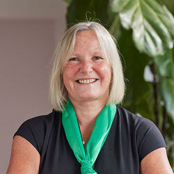 Angela Jubb  Accompanied Viewer