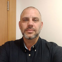 Oliver Smart Sales Director