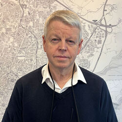 John Rowland-Jones  Accompanied Viewer